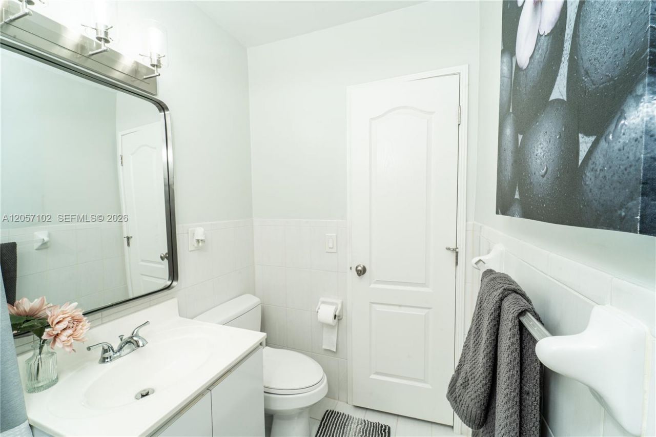 2631 Thomas St , Hollywood, FL 33020 Photo