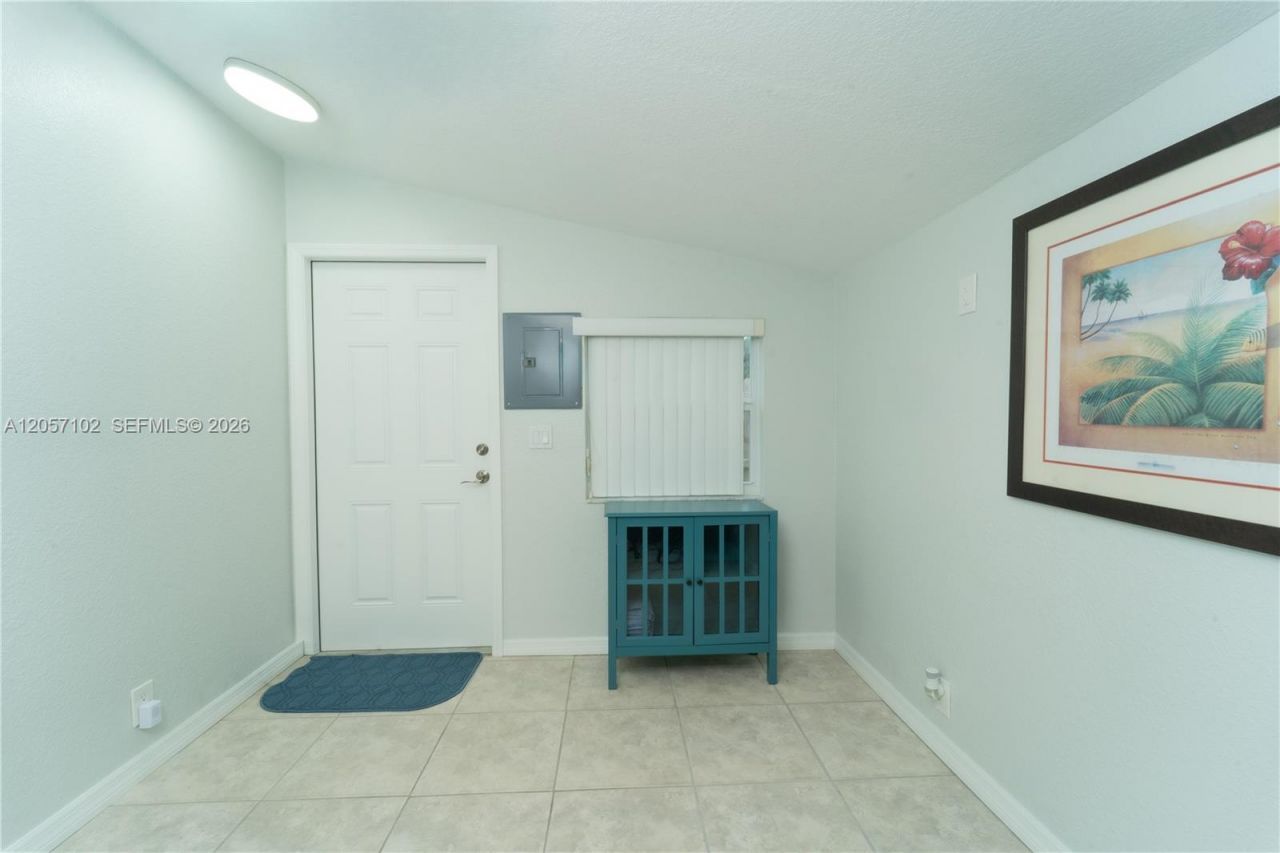 2631 Thomas St , Hollywood, FL 33020 Photo