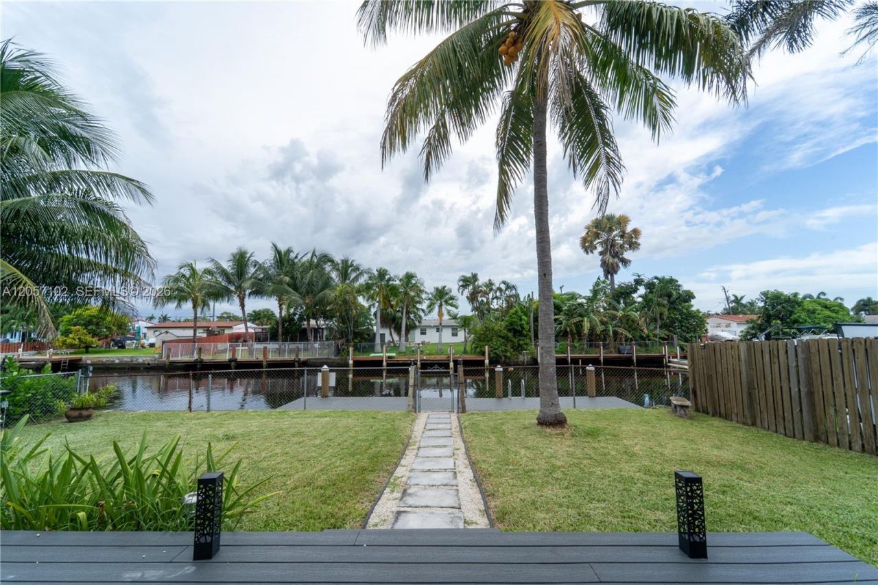 2631 Thomas St , Hollywood, FL 33020 Photo