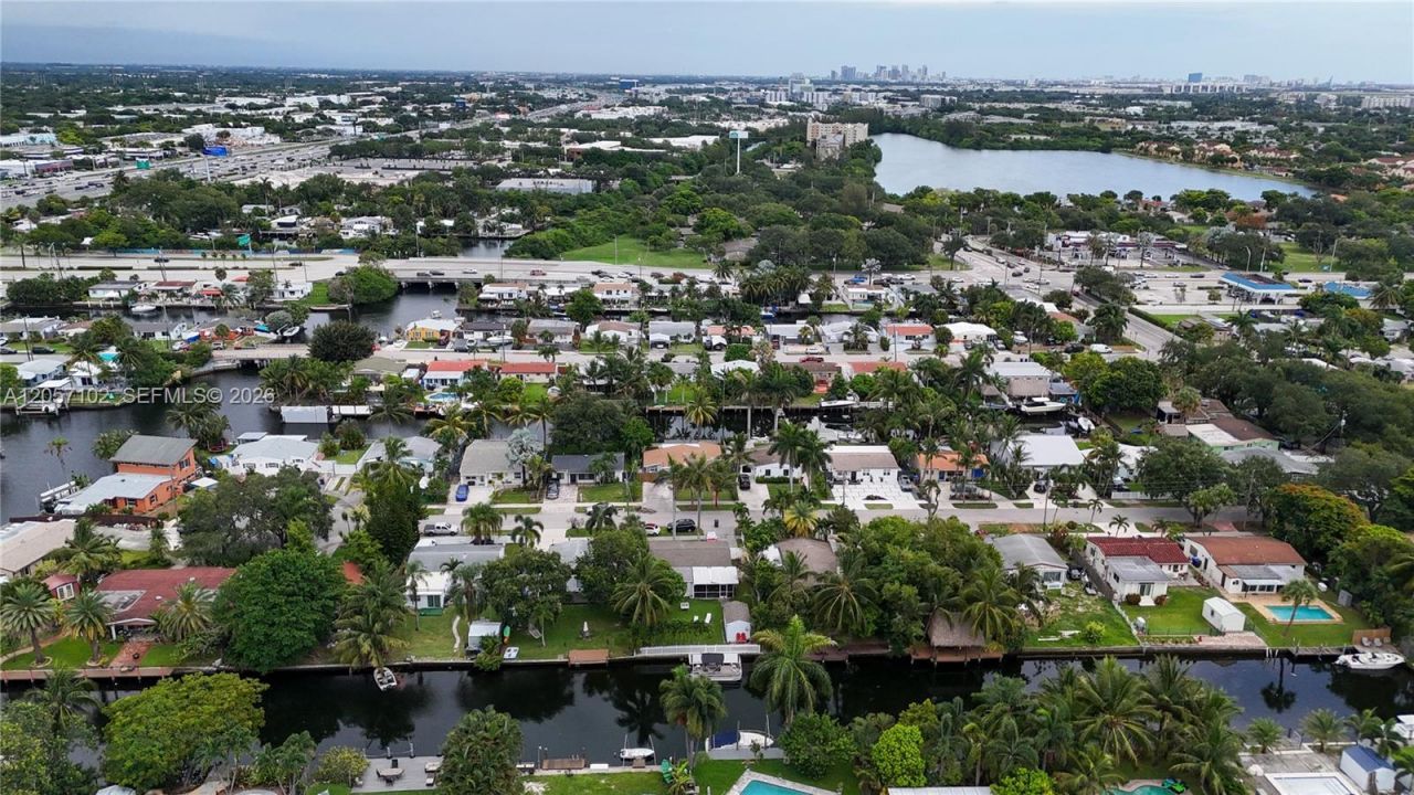 2631 Thomas St , Hollywood, FL 33020 Photo
