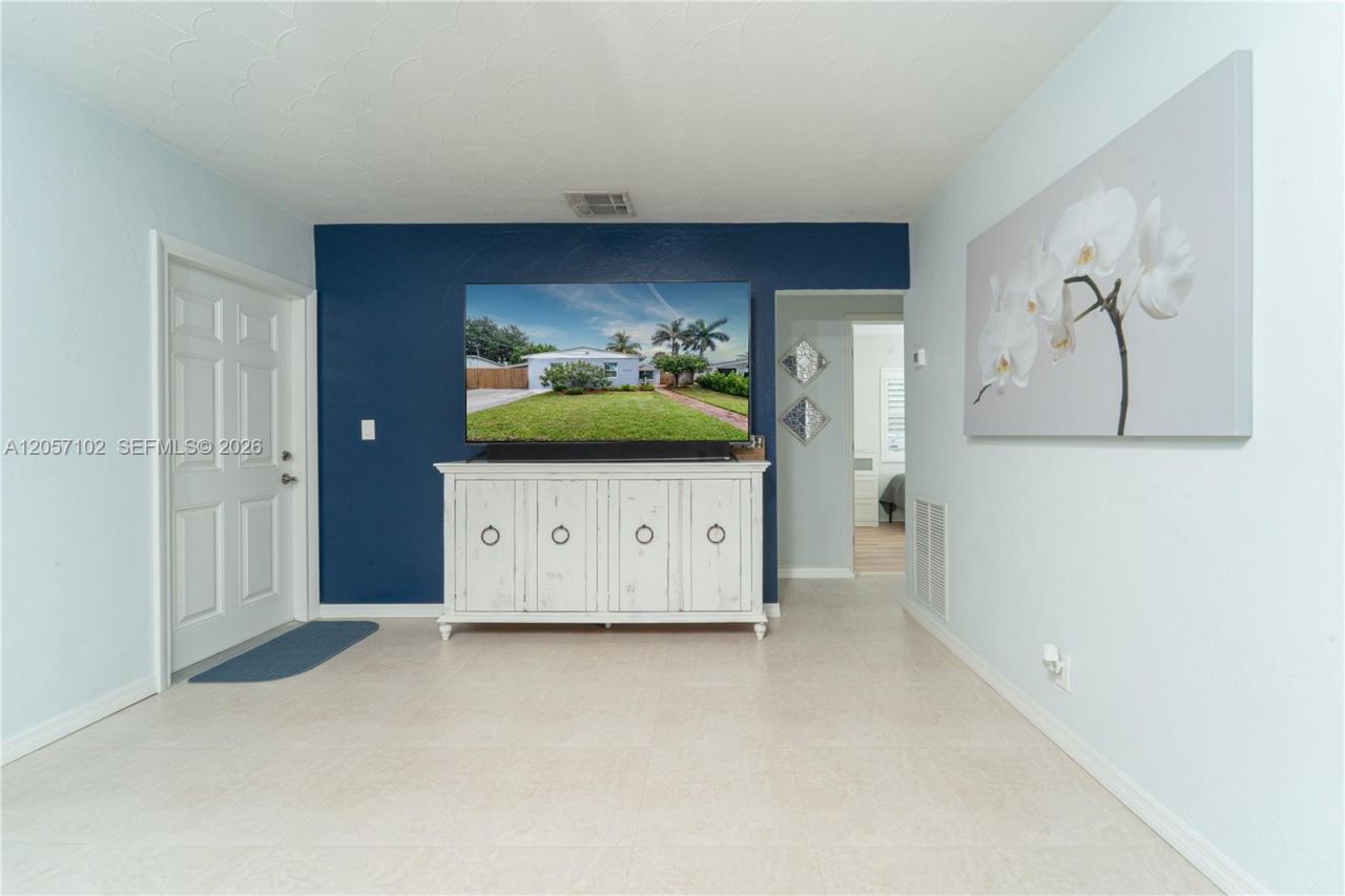 2631 Thomas St , Hollywood, FL 33020 Photo