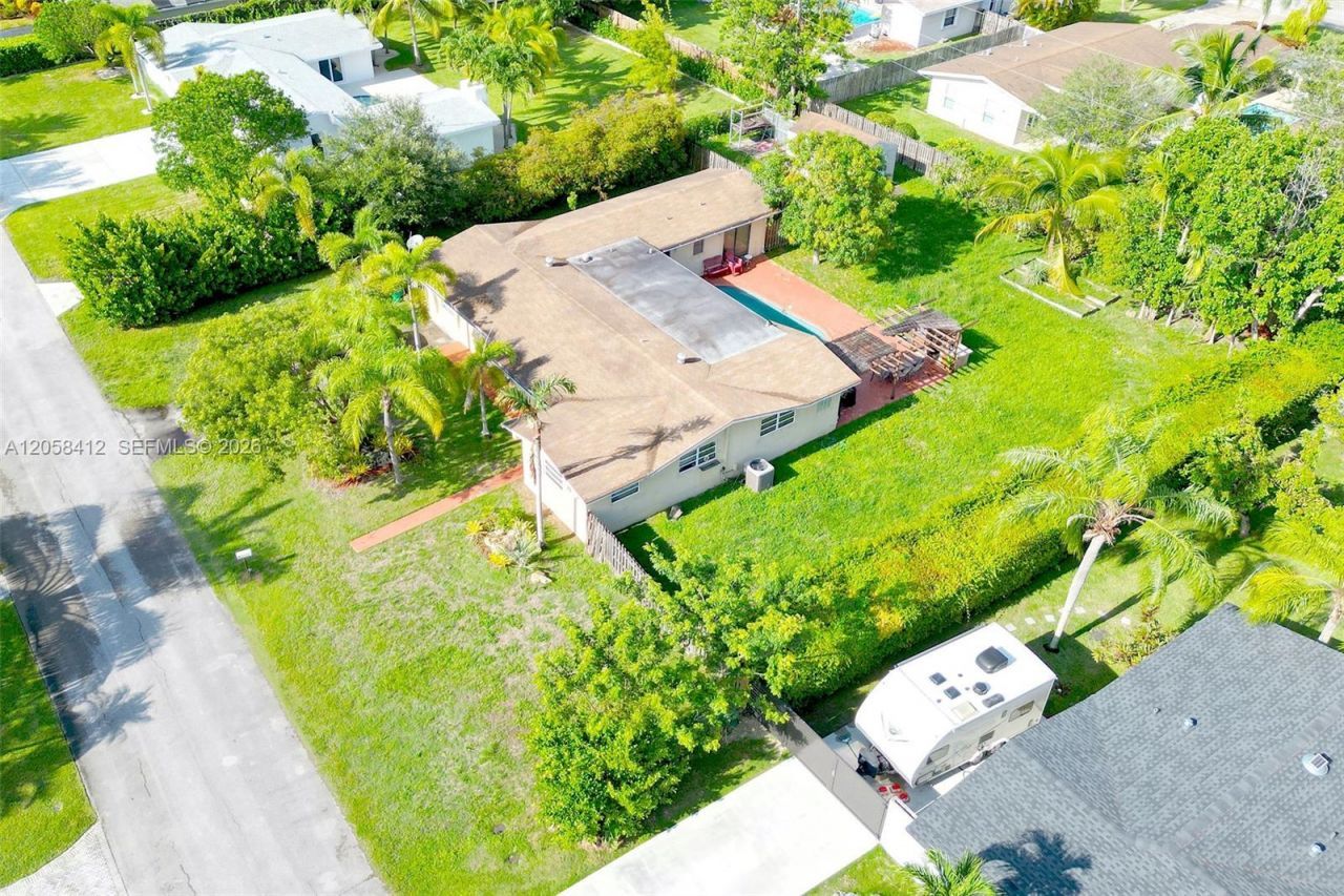 14465 SW 96th Ave , Unit --, Miami, FL 33176 Photo