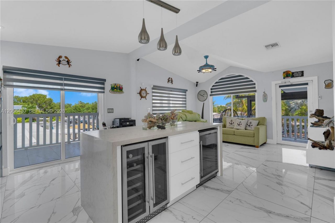 203 Pimilico Ln, Key Largo, FL 33037 Photo