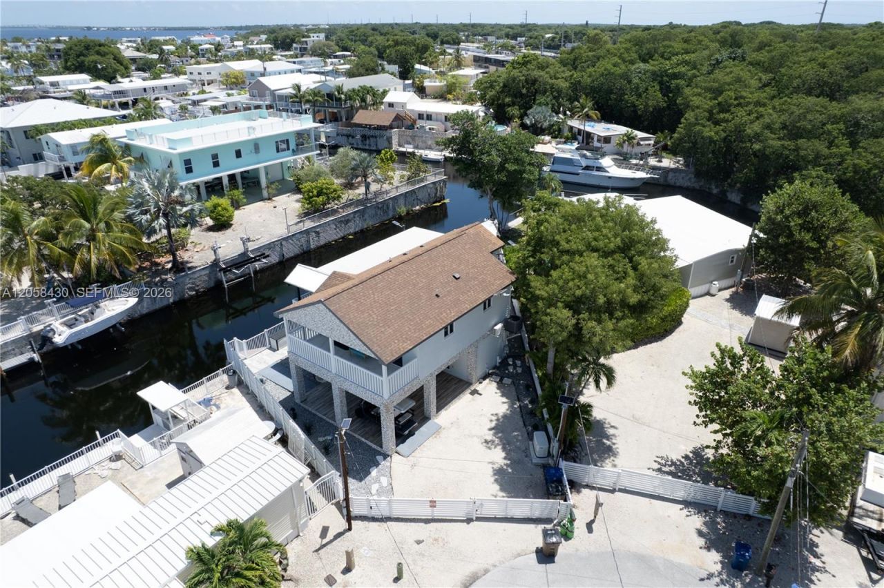 203 Pimilico Ln, Key Largo, FL 33037 Photo