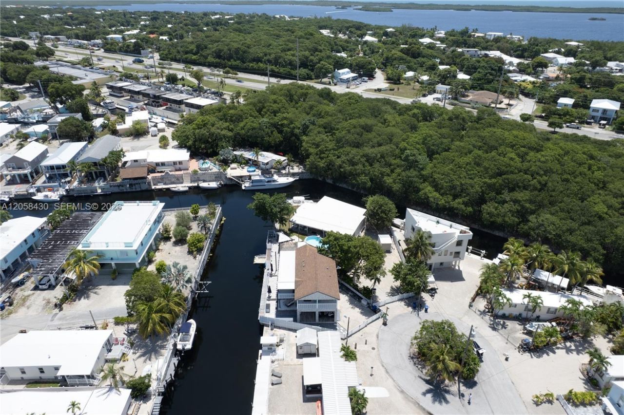 203 Pimilico Ln, Key Largo, FL 33037 Photo