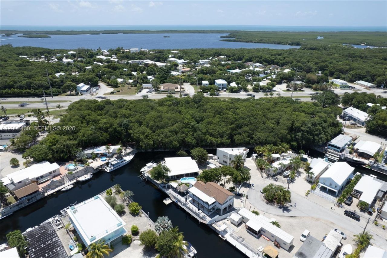 203 Pimilico Ln, Key Largo, FL 33037 Photo