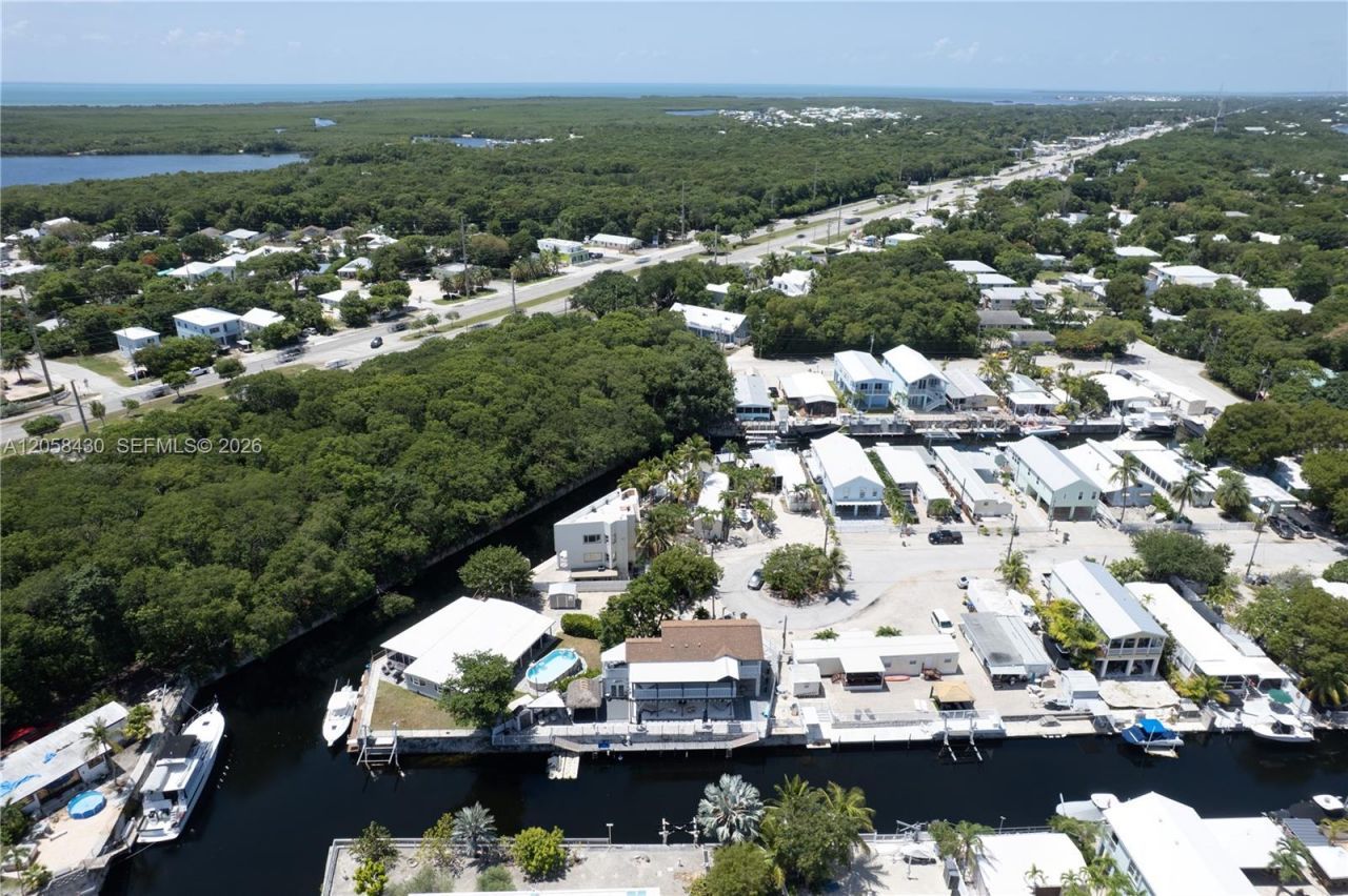 203 Pimilico Ln, Key Largo, FL 33037 Photo