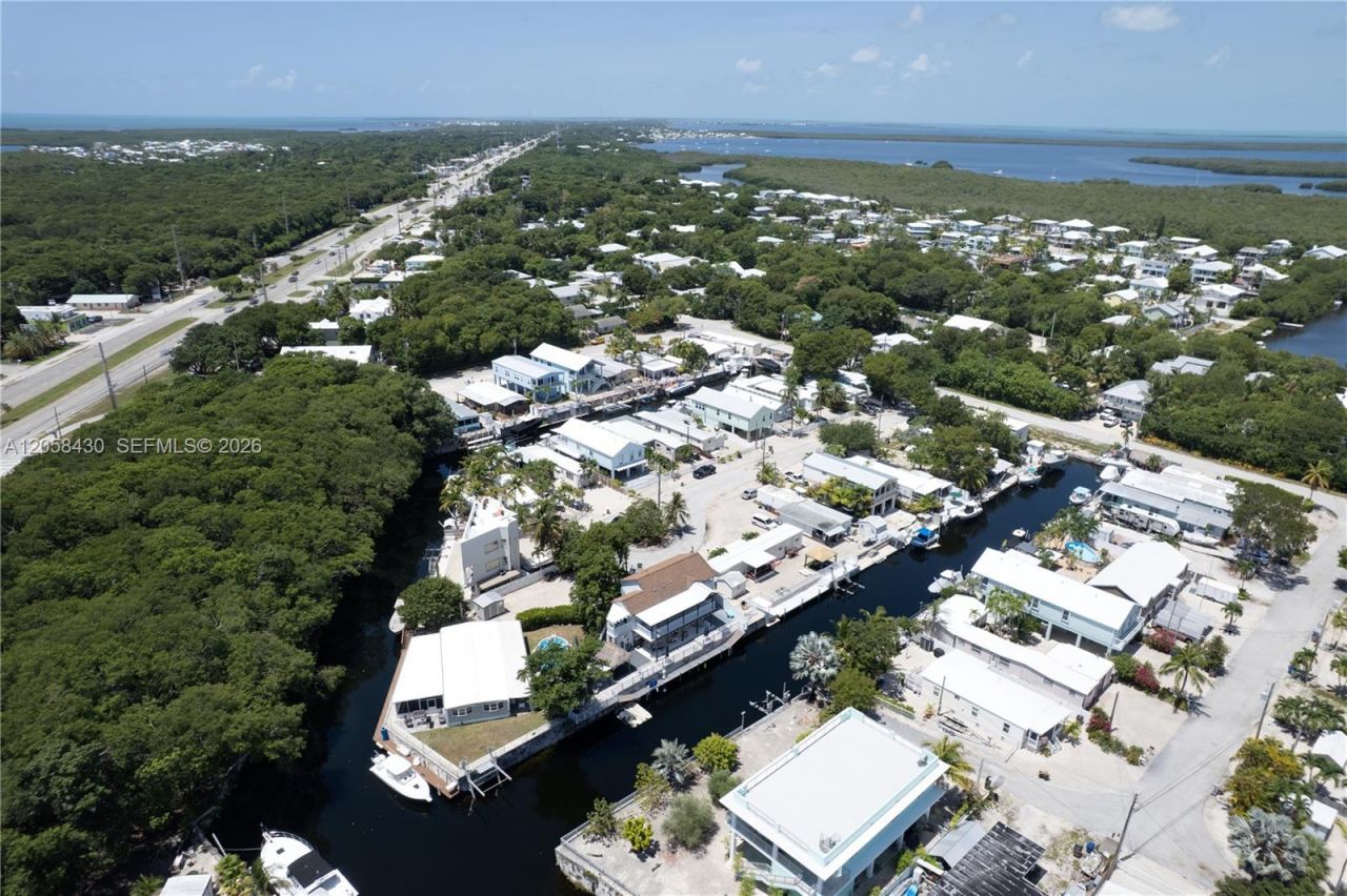 203 Pimilico Ln, Key Largo, FL 33037 Photo