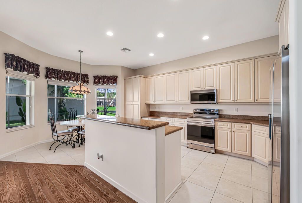 7718 Ocean Sunset Drive, Lake Worth, FL 33467 Photo