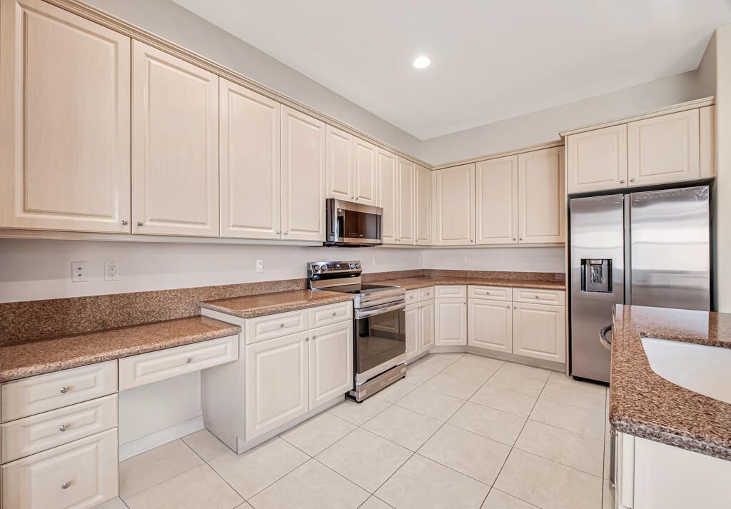 7718 Ocean Sunset Drive, Lake Worth, FL 33467 Photo