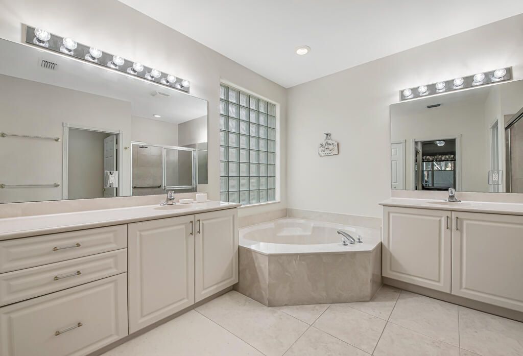 7718 Ocean Sunset Drive, Lake Worth, FL 33467 Photo