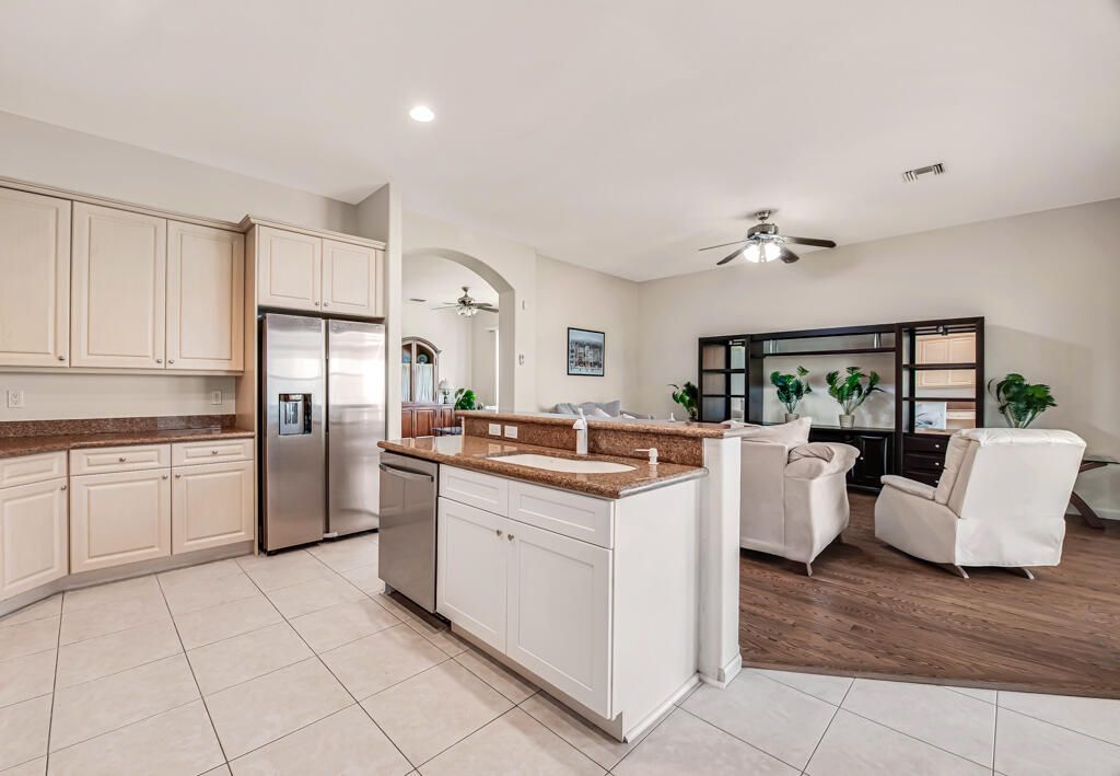 7718 Ocean Sunset Drive, Lake Worth, FL 33467 Photo