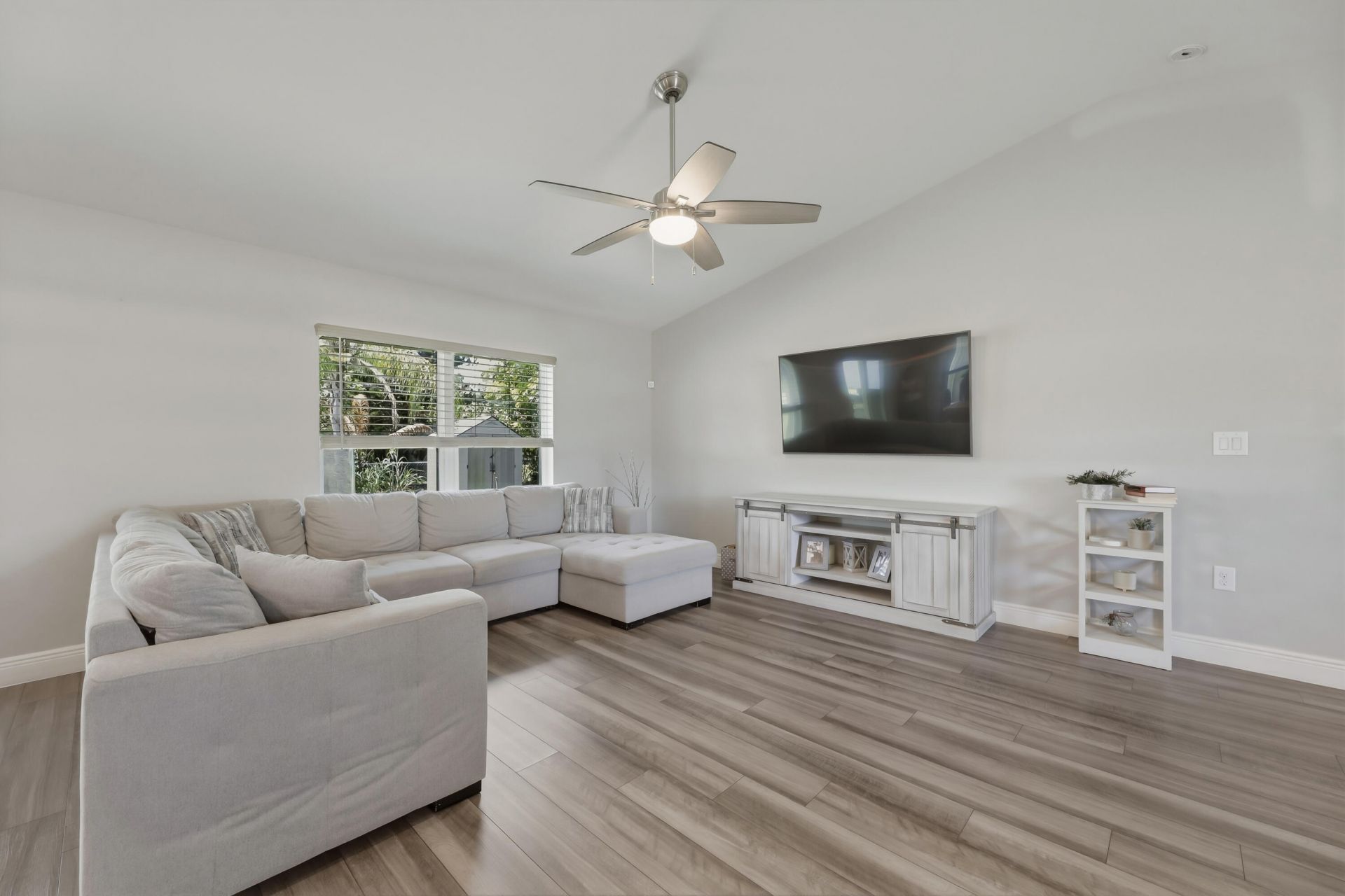 270 Buzby Street Se, Palm Bay, FL 32909 Photo