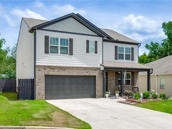 410 Maple Brook Drive , Dawsonville, GA 30534