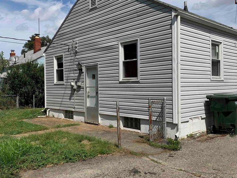 2237 Parkwood Avenue, Columbus, OH 43211 Photo 3