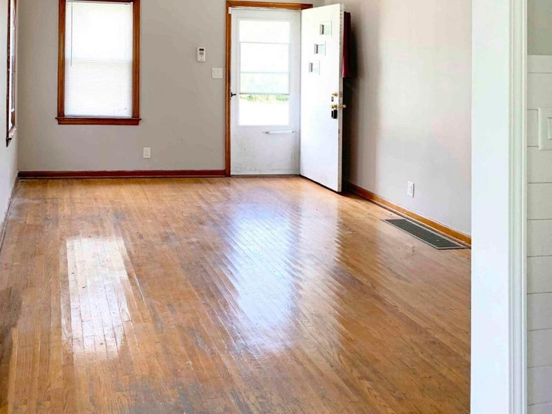2237 Parkwood Avenue, Columbus, OH 43211 Photo 5
