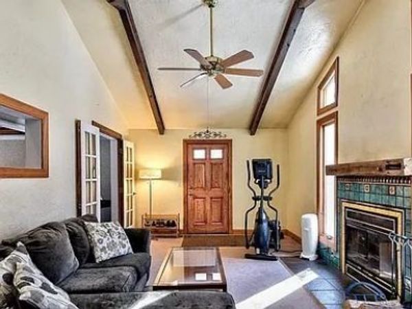 81 Riverview Cir, Wayland, MA 01778