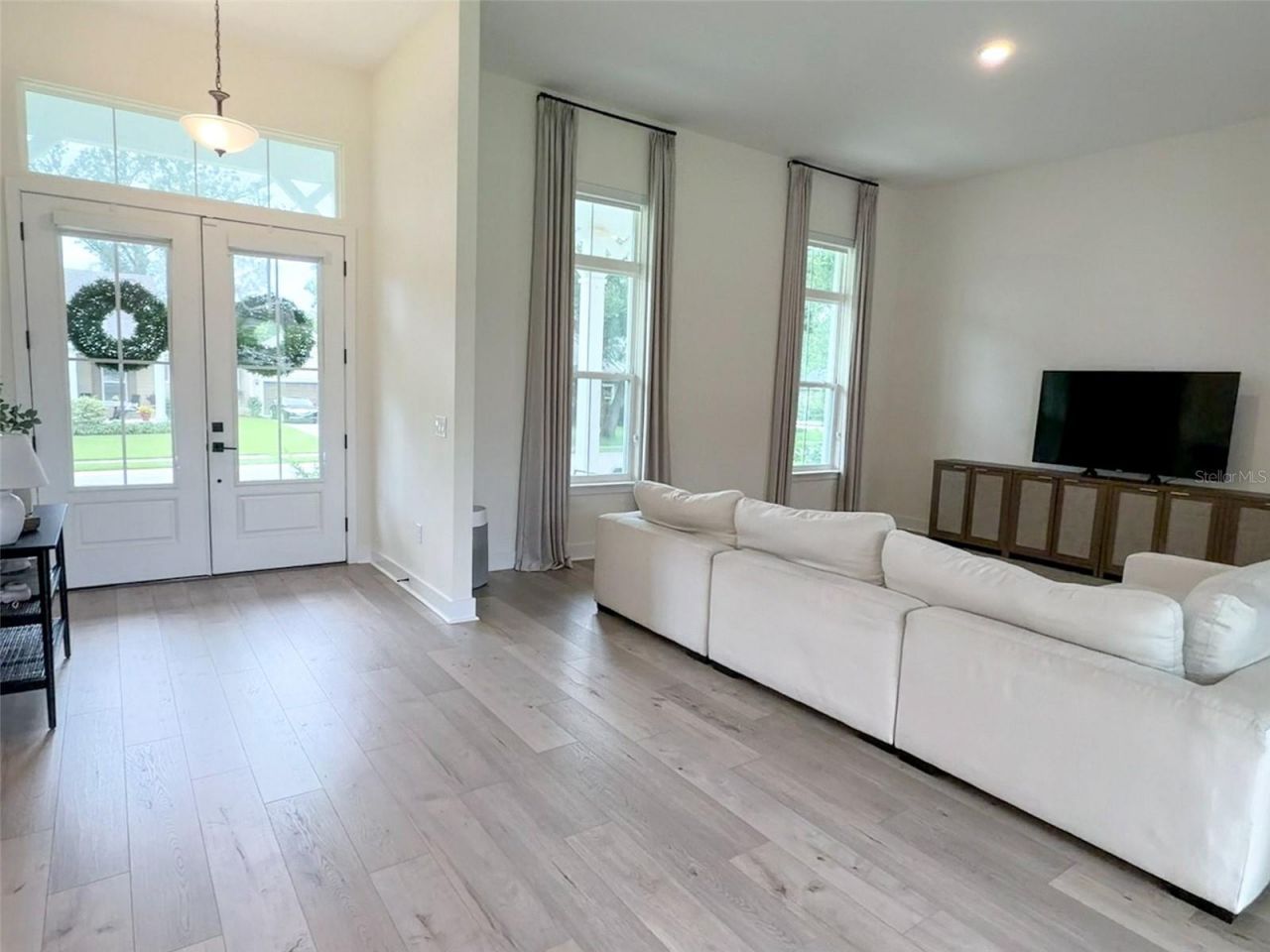 310 W Washington Avenue, Lake Helen, FL 32744 Photo