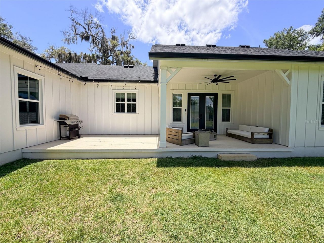 310 W Washington Avenue, Lake Helen, FL 32744 Photo