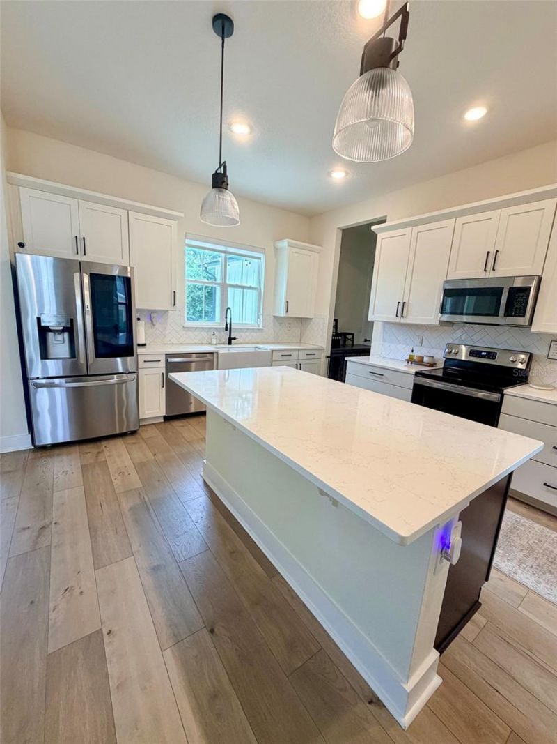 310 W Washington Avenue, Lake Helen, FL 32744 Photo