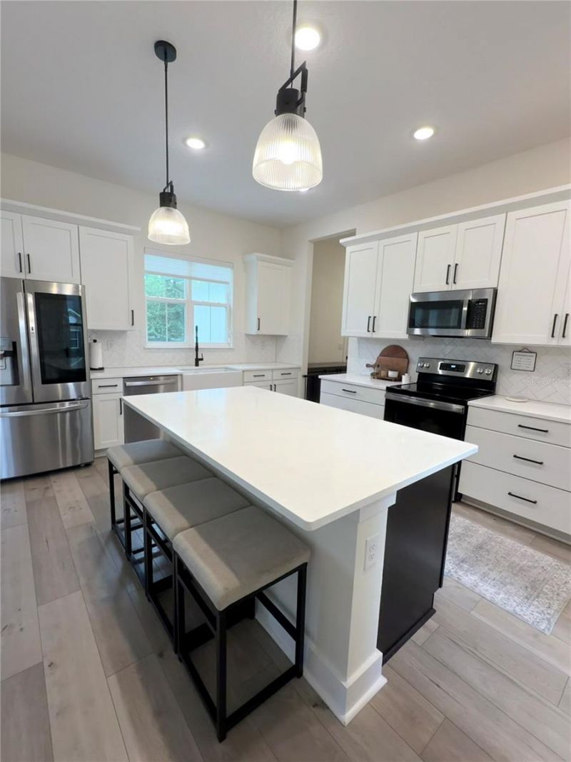 310 W Washington Avenue, Lake Helen, FL 32744 Photo