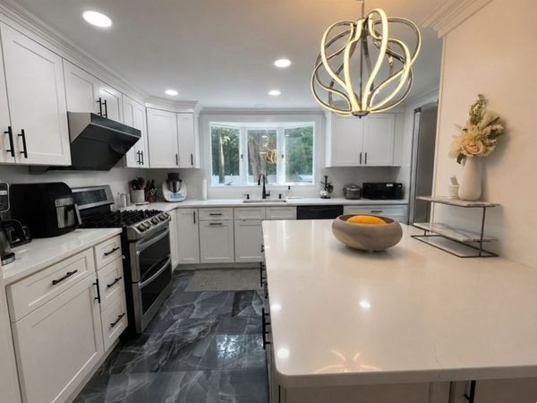 325 Merriam St, Weston, MA 02493