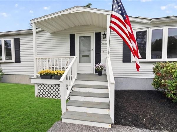 60 Leisurewoods Drive, Rockland, MA 02370
