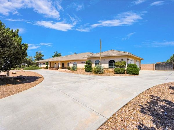 7091 Coriander, Oak Hills, CA 92344