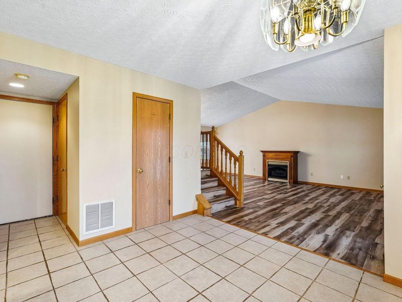 7346 Oliver Winchester Drive, Canal Winchester, OH 43110 Photo 13