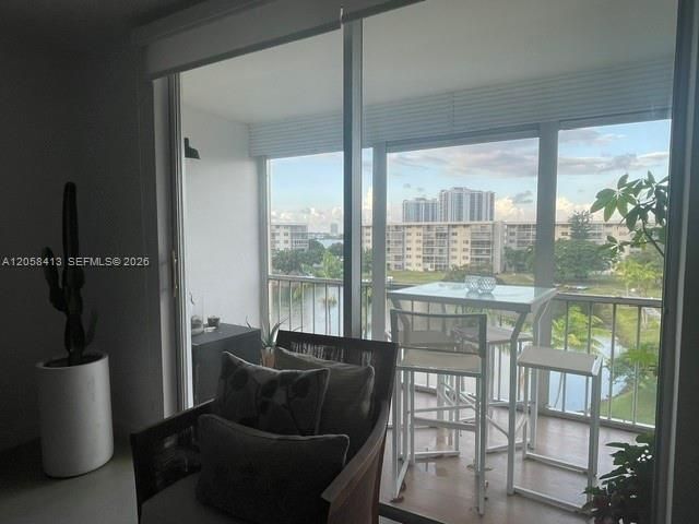 2855 Leonard Dr , Unit H511, Aventura, FL 33160 Photo
