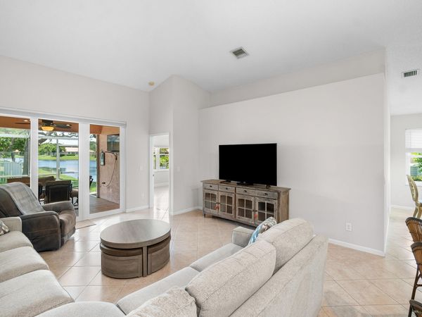 2473 S CORAL TRACE Circle, Delray Beach, FL 33445