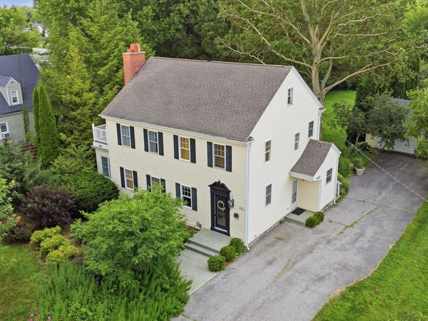 701 S Elm Street, Three Oaks, MI 49128