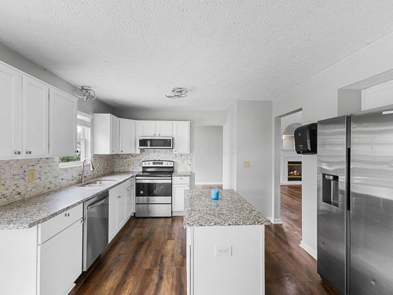 8225 Sea Star Drive, Blacklick, OH 43004 Photo 8