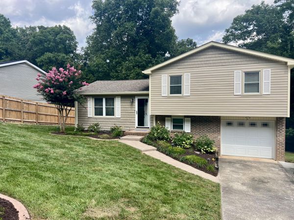 411 Oak Tree Road, Ringgold, GA 30736