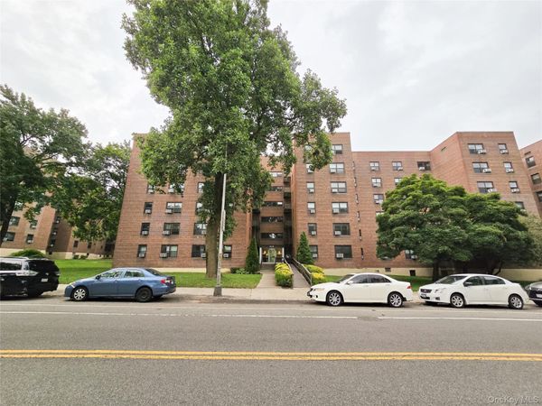 211-10 73rd Avenue , Unit 3D, Bayside, NY 11364