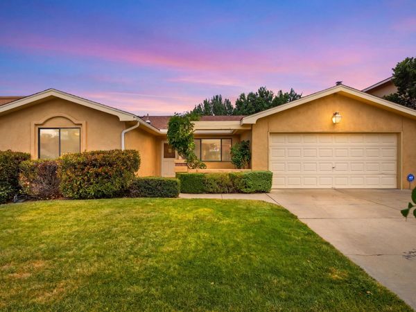 9513 Peralta Road NE, Albuquerque, NM 87109