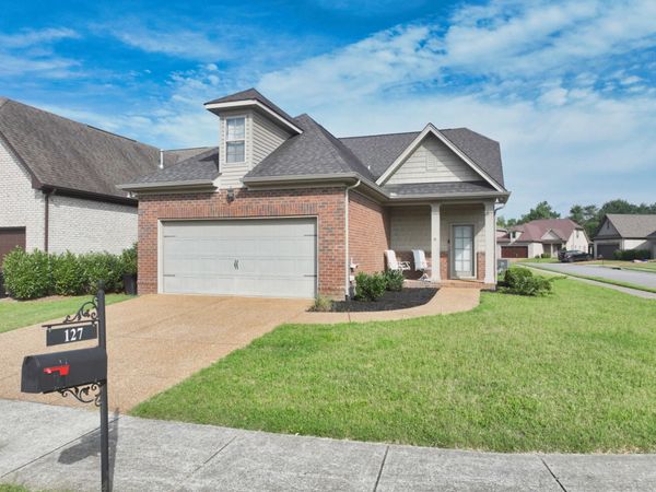 127 England Pl, Hendersonville, TN 37075