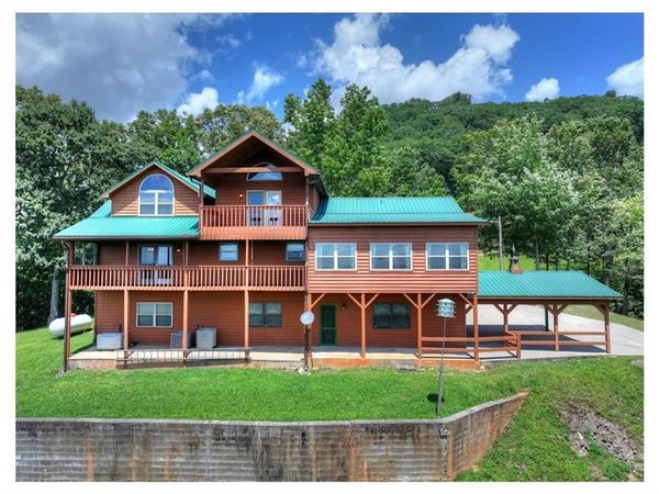 55 Beauregards Knob , Ellijay, GA 30536