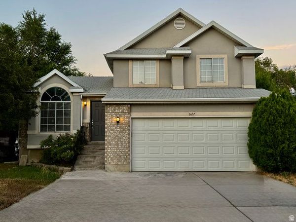 627 S JAKE GARN BLVD, Salt Lake City, UT 84104