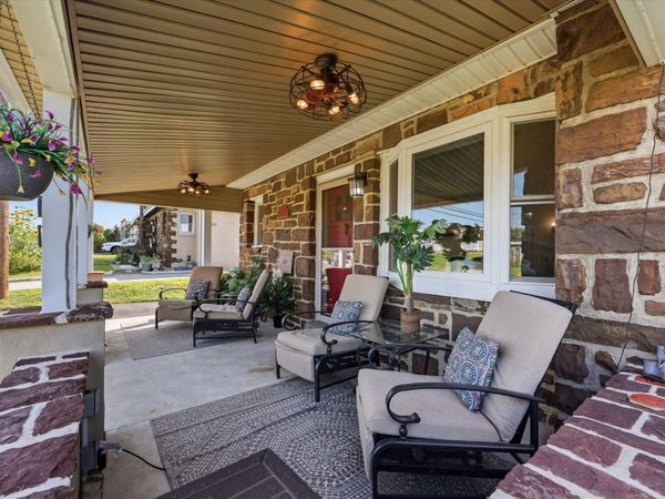 1307 MIDLAND ROAD, CONSHOHOCKEN, PA 19428
