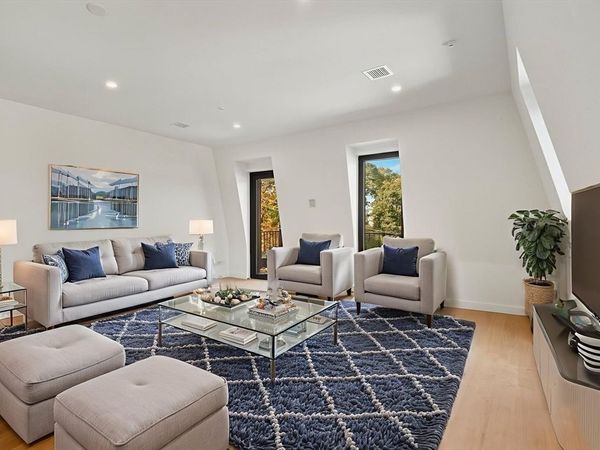 22 High Street, Unit 6, Boston, MA 02122