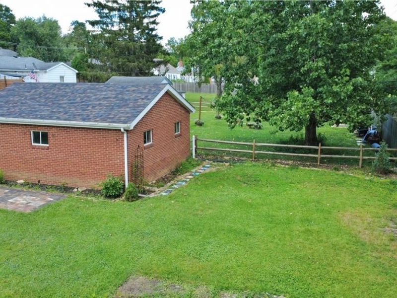 520 Harding Road, Zanesville, OH 43701 Photo 12