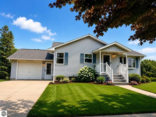 121 Blair Street E, Alpena, MI 49707