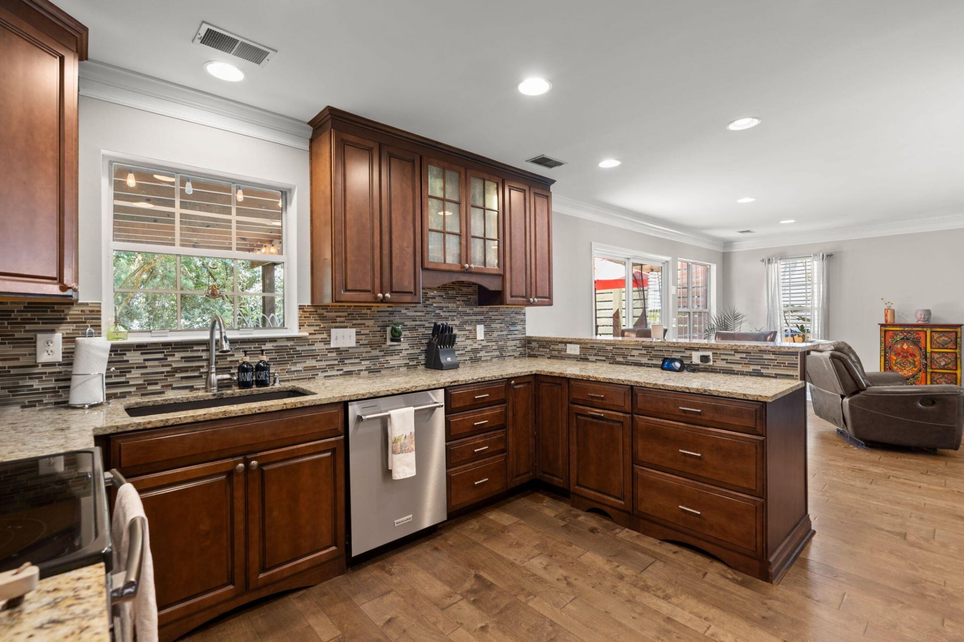 3316 Seaborn Drive Photo 9