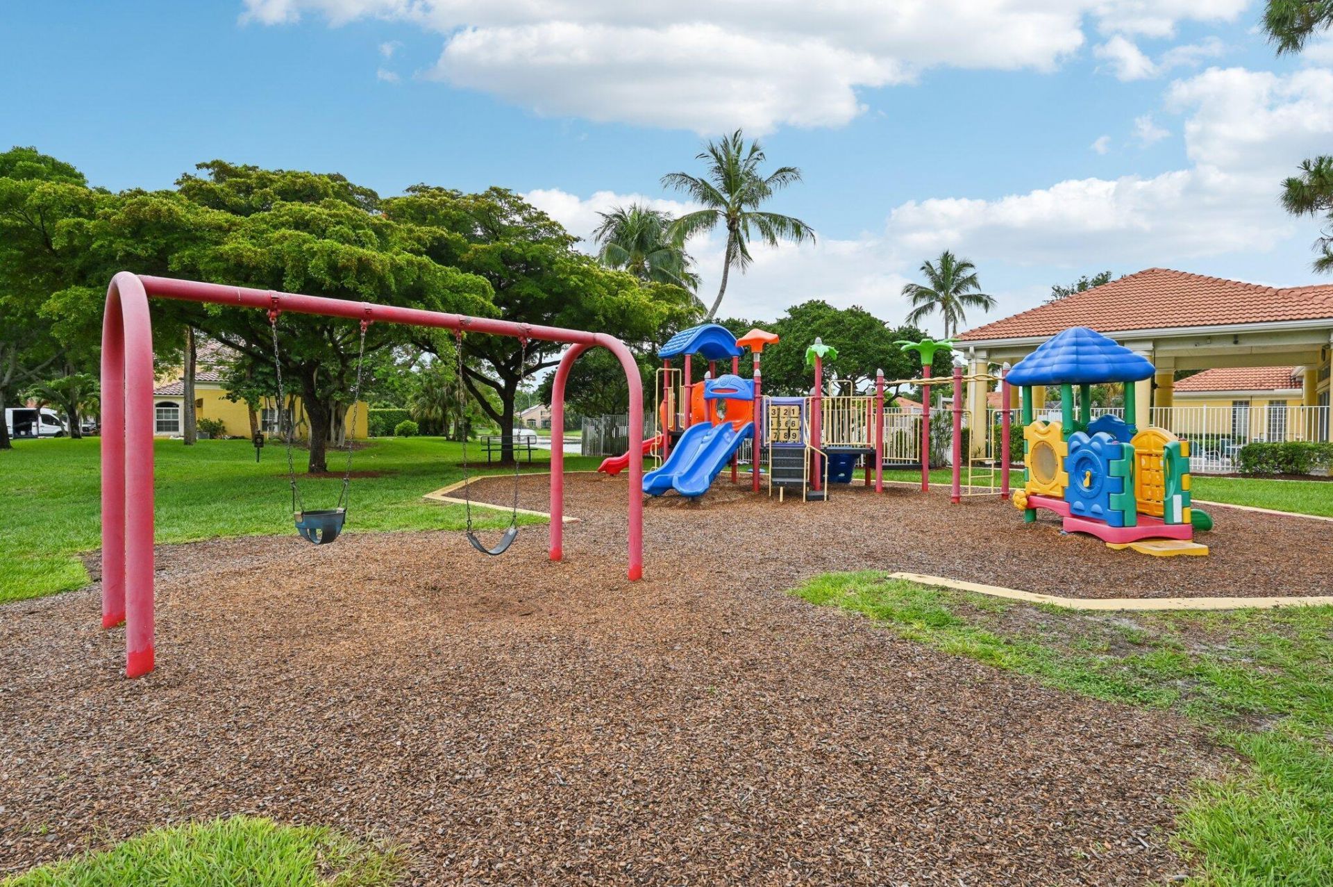 1019 Via Jardin, Riviera Beach, FL 33418 Photo