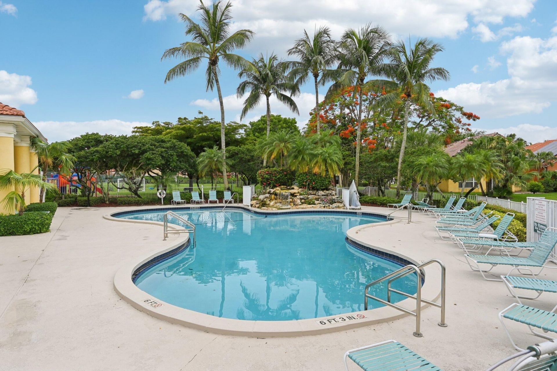 1019 Via Jardin, Riviera Beach, FL 33418 Photo