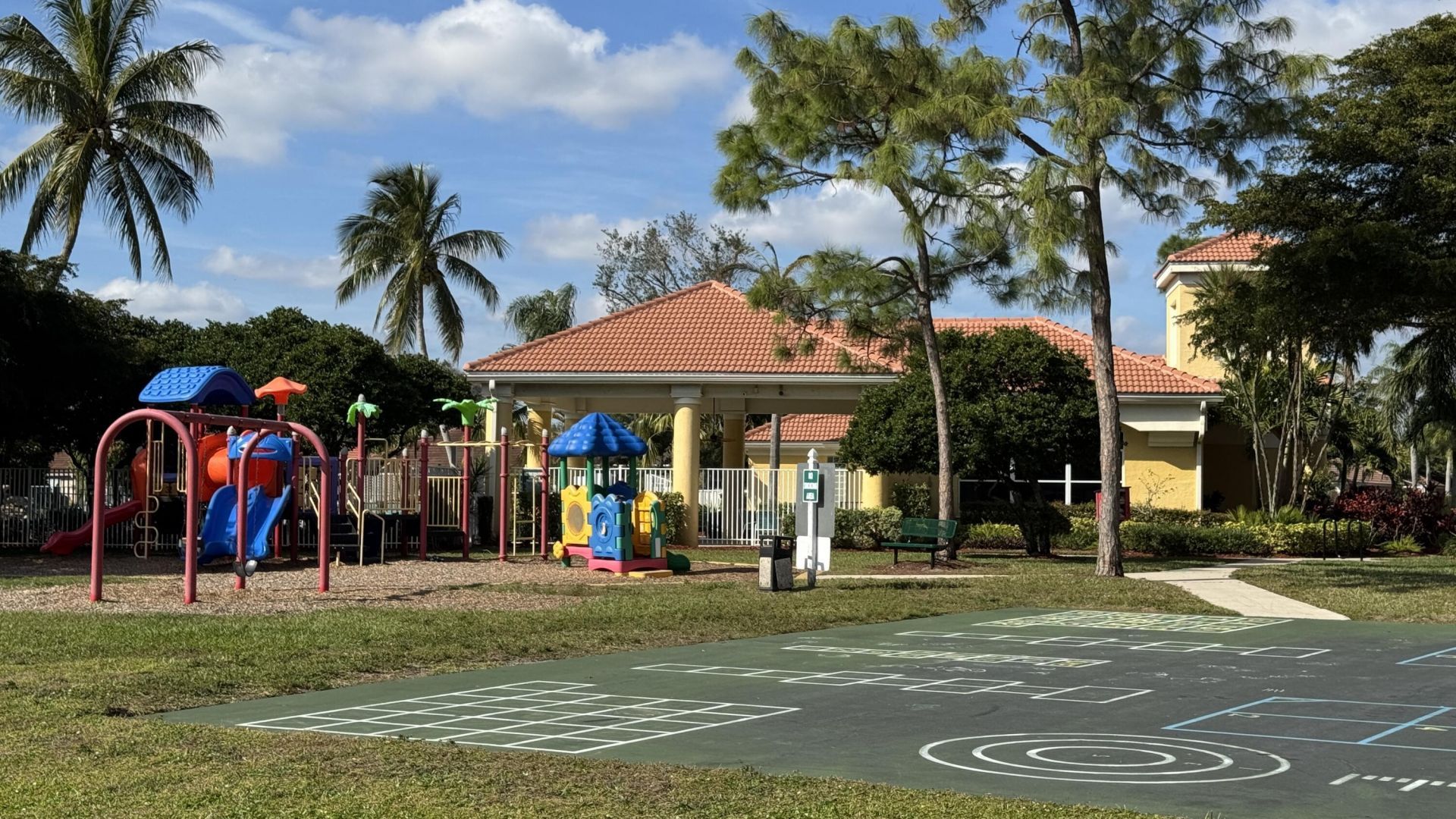 1019 Via Jardin, Riviera Beach, FL 33418 Photo