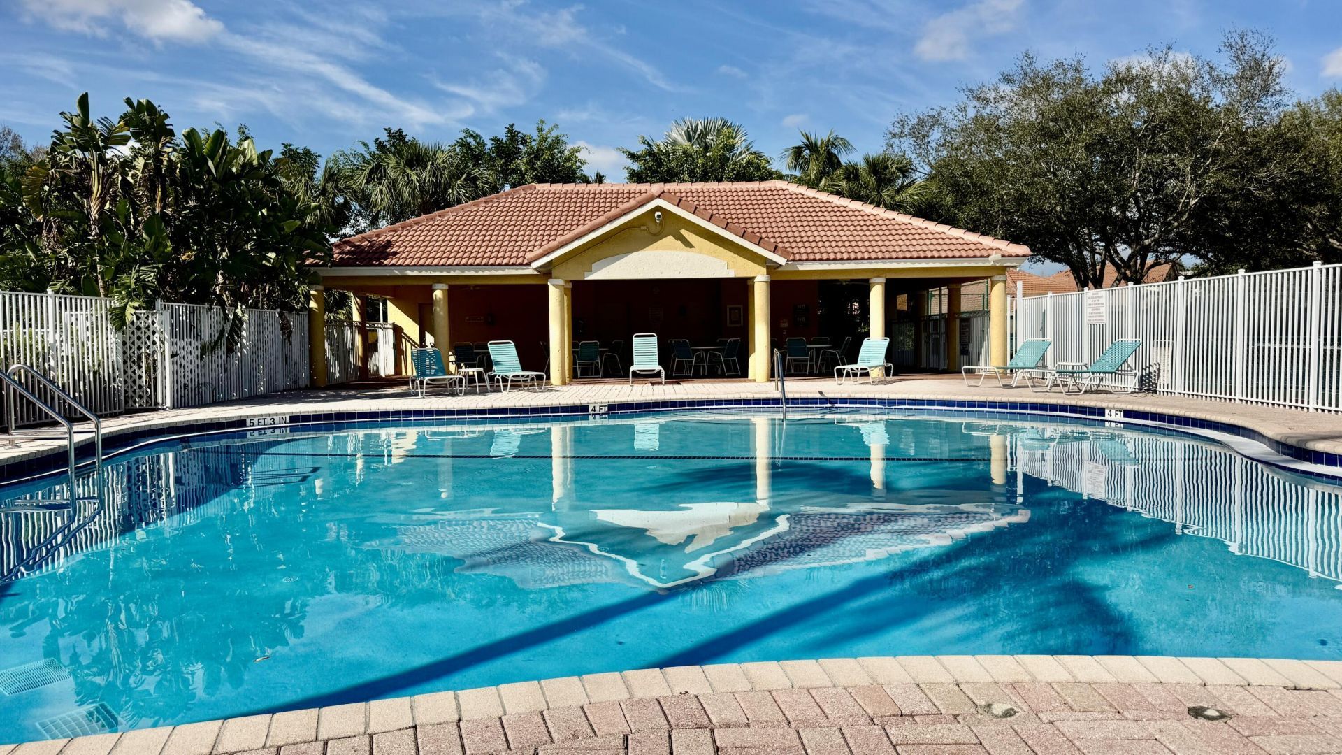 1019 Via Jardin, Riviera Beach, FL 33418 Photo