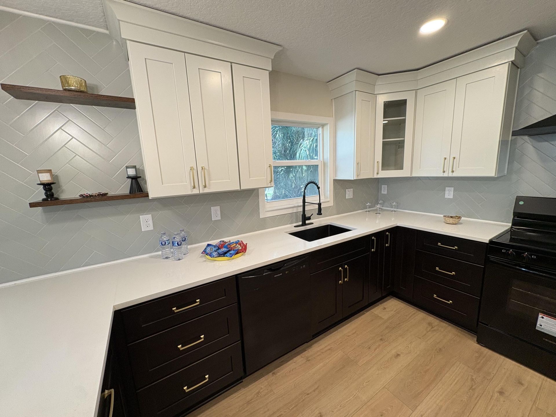 6948 Dartmouth Avenue N, Saint Petersburg, FL 33710 Photo