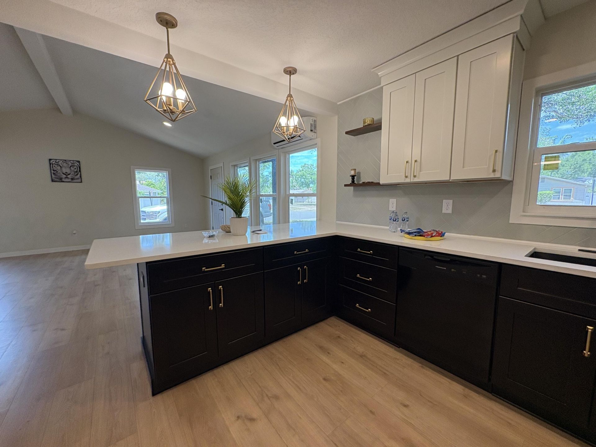 6948 Dartmouth Avenue N, Saint Petersburg, FL 33710 Photo